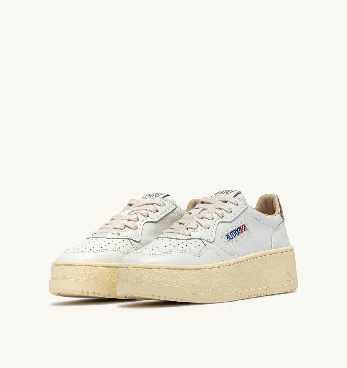 AUTRY MEDALIST PLATFORM SNEAKERS IN FEATHER GRAY AND WHITE SUEDE AND LEATHER