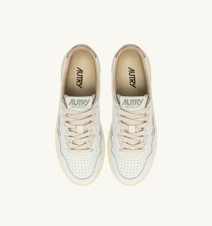 AUTRY MEDALIST PLATFORM SNEAKERS IN FEATHER GRAY AND WHITE SUEDE AND LEATHER