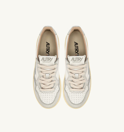 AUTRY MEDALIST PLATFORM SNEAKERS IN WHITE AND METALIZED SILVER LEATHER